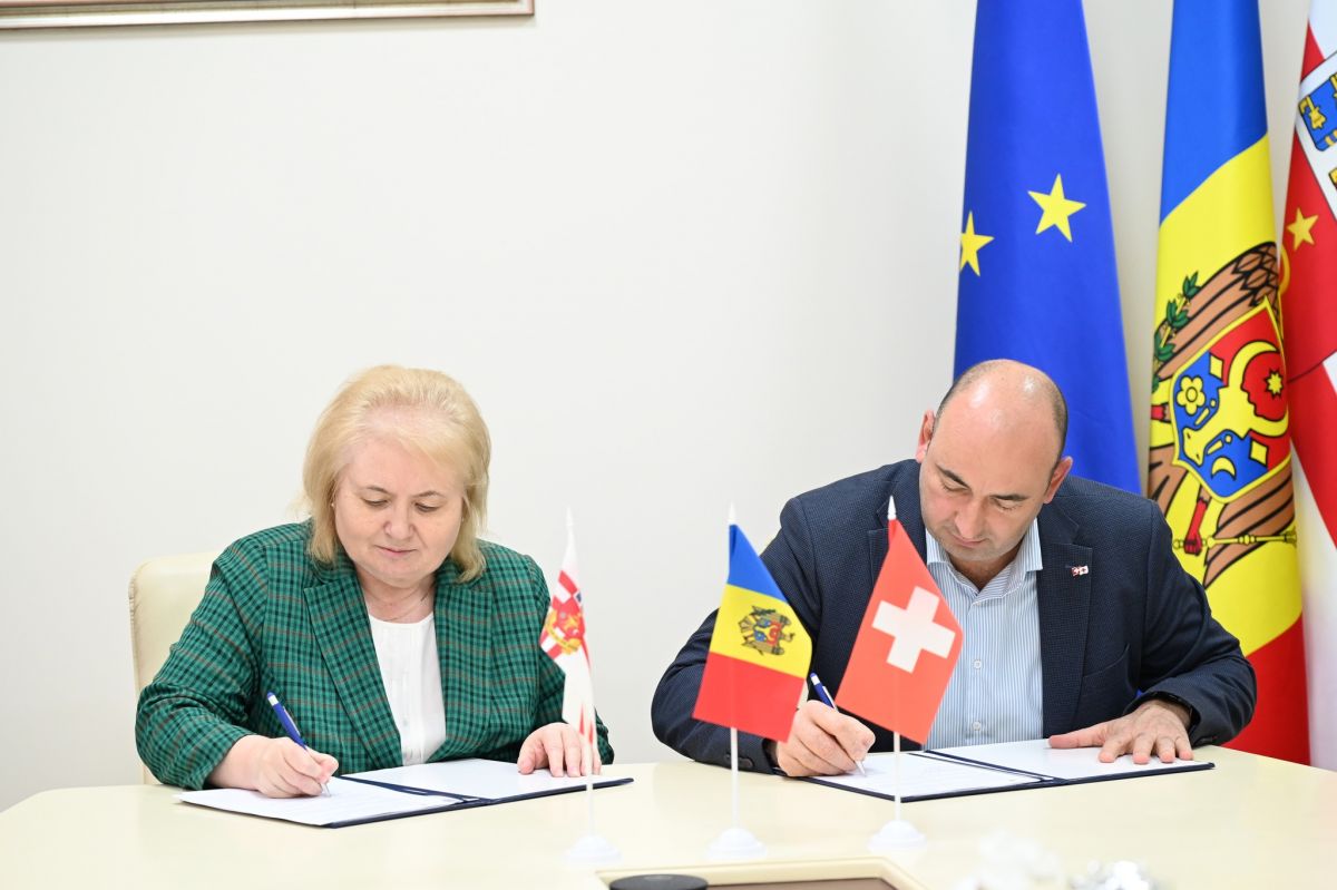 semnare acord Crucea rosie