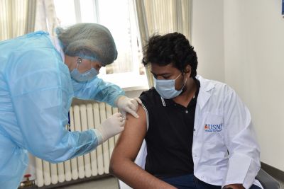 vaccinare studenți