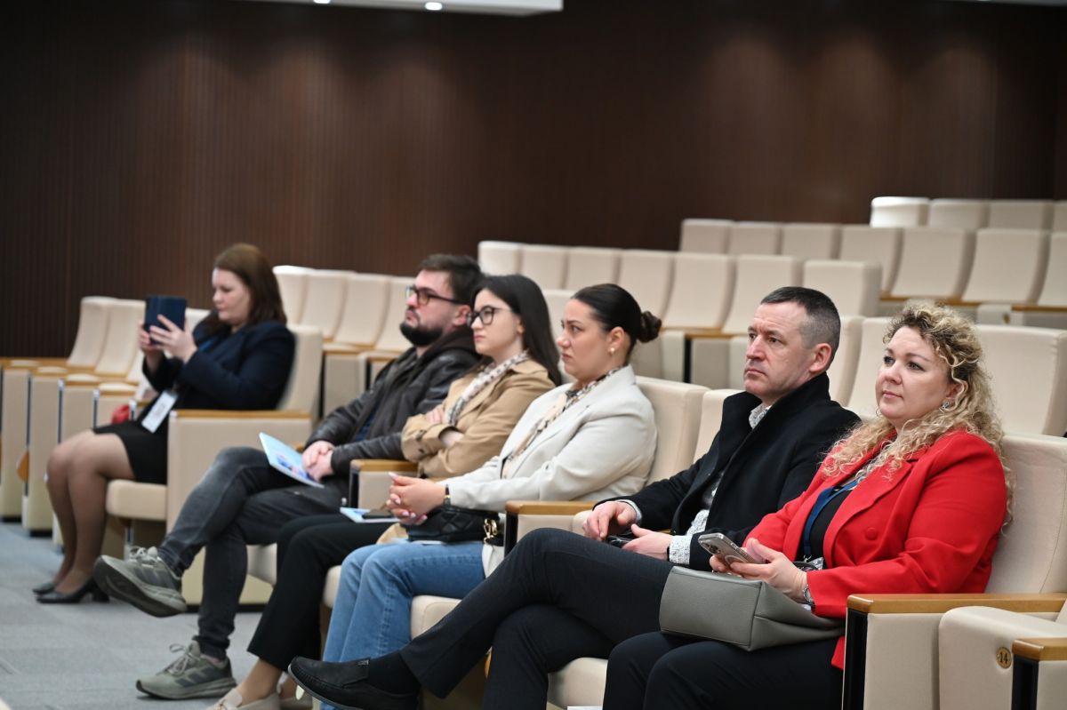 Conferință in memoriam Aureliu Gumeniuc