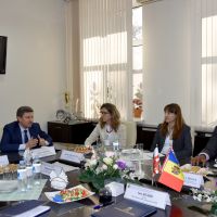 Ambasadorul Statelor Unite ale Americii în Republica Moldova în vizită la USMF „Nicolae Testemițanu”