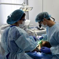 Asistență medicală dentară copiilor orfani. Misiune de voluntariat SUA