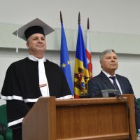 învestirea în funcția de rector a profesorului Emil Ceban