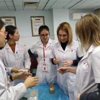 Medicina tradițională chineză - studiată de studenți și medici-rezidenți
