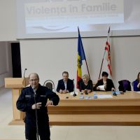 Combaterea violenţei în familie - discutată la USMF „Nicolae Testemiţanu”
