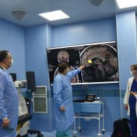 sala de operații la Institutul de Neurologie și Neurochirurgie „Diomid Gherman”