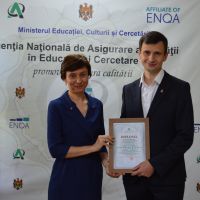Teza de Doctor de Excelenţă