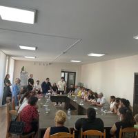 medici și studenți de la Școala Dentară Adams din Carolina de Nord