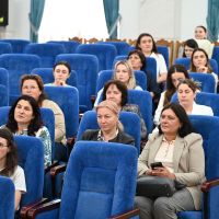 conferință
